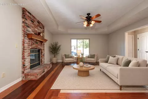 Living - 410 Spruce Ave, Nixa, MO 65714 photo 4 of 7