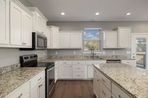 Kitchen - 1910 E Whetstone Dr, Ozark, MO 65721 photo 2 of 5