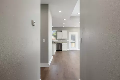 Entry Way - 1910 E Whetstone Dr, Ozark, MO 65721 photo 4 of 4