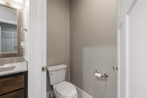 Bath - 1910 E Whetstone Dr, Ozark, MO 65721 photo 2 of 7