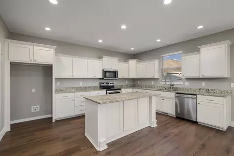 Kitchen - 1910 E Whetstone Dr, Ozark, MO 65721 photo 1 of 5