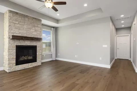 Living - 1910 E Whetstone Dr, Ozark, MO 65721 photo 3 of 7