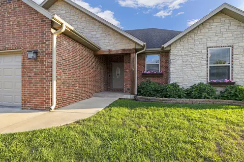 Exterior - 1910 E Whetstone Dr, Ozark, MO 65721 photo 3 of 10
