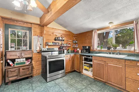 Kitchen - 20619 Lawrence 2048, Everton, MO 65646 photo 1 of 3