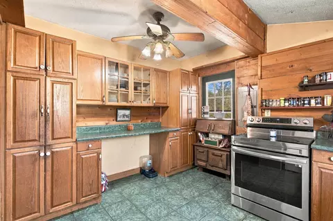 Kitchen - 20619 Lawrence 2048, Everton, MO 65646 photo 2 of 3