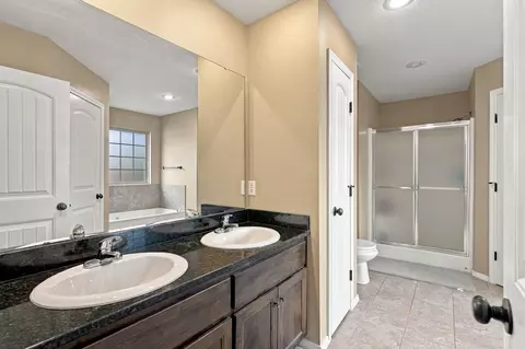 Bath - 2107 S Fisk Ave, Springfield, MO 65807 photo 1 of 5