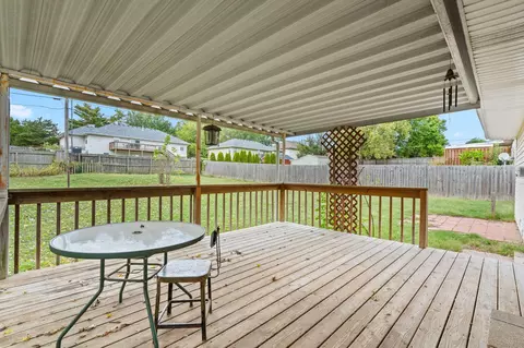 Exterior - 805 N 12th St, Ozark, MO 65721 photo 4 of 11