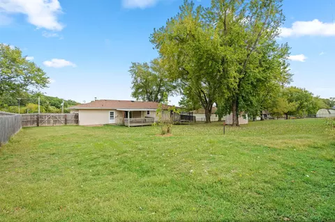 Exterior - 805 N 12th St, Ozark, MO 65721 photo 7 of 11
