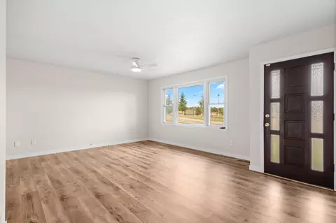 Living - 805 N 12th St, Ozark, MO 65721 photo 2 of 4