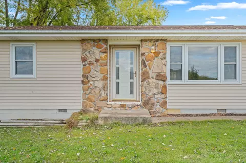 Exterior - 805 N 12th St, Ozark, MO 65721 photo 3 of 11