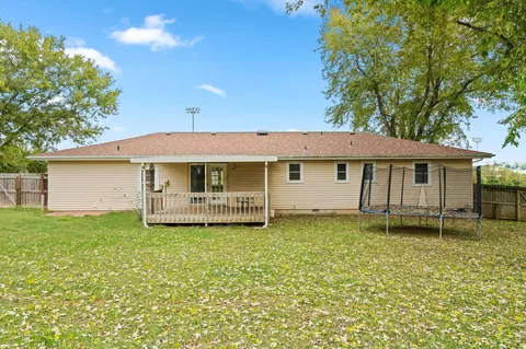 Exterior - 805 N 12th St, Ozark, MO 65721 photo 8 of 11