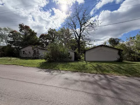 Exterior - 202 N Marr St, Mountain View, MO 65548 photo 6 of 9