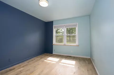 Bedroom - 1665 N State Hwy 125, Rueter, MO 65744 photo 3 of 6
