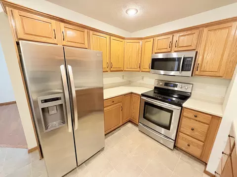 Kitchen - 4210 S Mentor Ave, Springfield, MO 65804 photo 1 of 2