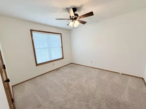 Bedroom - 4210 S Mentor Ave, Springfield, MO 65804 photo 4 of 5