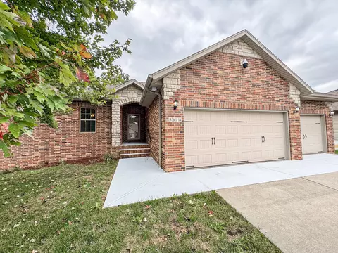 Exterior - 5618 E Pearson Pkwy, Strafford, MO 65757 photo 3 of 16