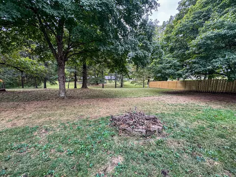 Exterior - 5618 E Pearson Pkwy, Strafford, MO 65757 photo 12 of 16