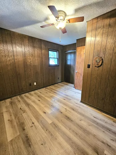 Bedroom - 314 E Jackson St, Marshfield, MO 65706 photo 2 of 3