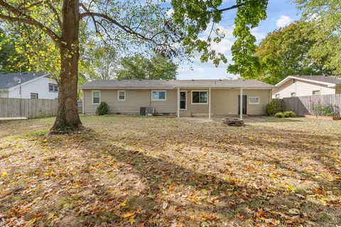 Exterior - 514 S Belcrest Ave, Springfield, MO 65802 photo 5 of 8