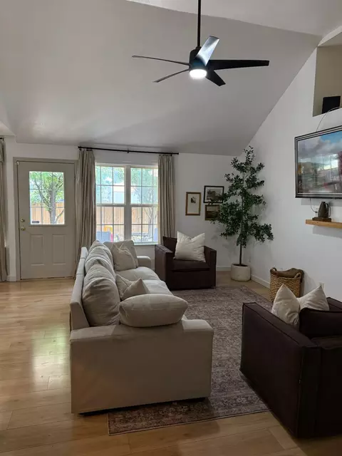 Living - 918 W Dustin Ln, Nixa, MO 65714 photo 2 of 3