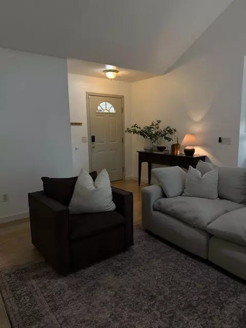 Entry Way - 918 W Dustin Ln, Nixa, MO 65714 photo 1 of 1