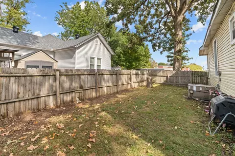 Exterior - 1503 N Clay Ave, Springfield, MO 65803 photo 8 of 8