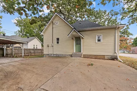 Exterior - 1503 N Clay Ave, Springfield, MO 65803 photo 5 of 8
