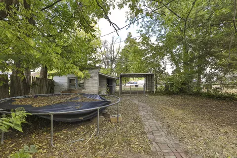 Exterior - 309 Jasper St, Aurora, MO 65605 photo 7 of 8