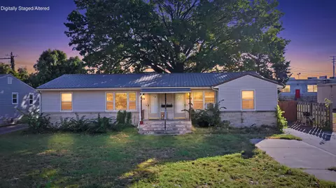 Exterior - 1738-1742 S Montebello Ave, Springfield, MO 65807 photo 2 of 8