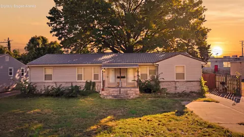 Exterior - 1738-1742 S Montebello Ave, Springfield, MO 65807 photo 3 of 8