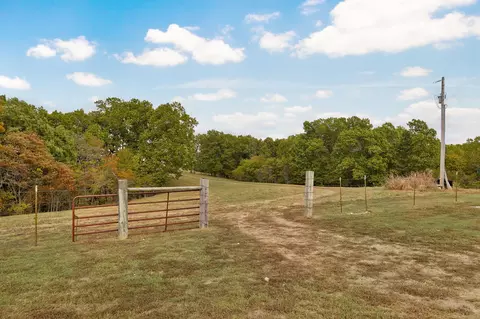 Exterior - 9064 State Highway V, Galena, MO 65656 photo 5 of 14