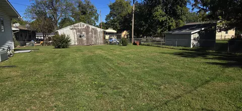 Exterior - 210 S Forest Ln, Republic, MO 65738 photo 8 of 9