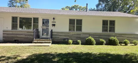 Exterior - 210 S Forest Ln, Republic, MO 65738 photo 3 of 9