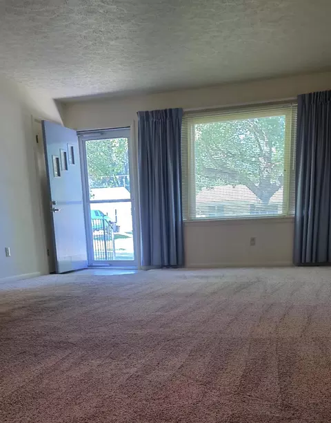 Living - 210 S Forest Ln, Republic, MO 65738 photo 1 of 5