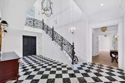 Entry Way - 9397 E Mapleridge Ln, Strafford, MO 65757 photo 1 of 8