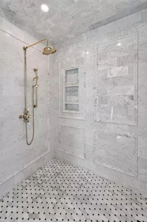 Bath - 9397 E Mapleridge Ln, Strafford, MO 65757 photo 6 of 21