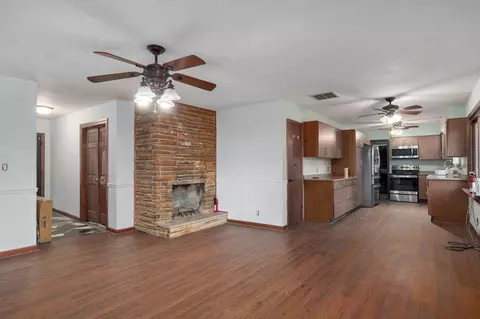 Living - 1619 S Estate Ave, Springfield, MO 65804 photo 2 of 5