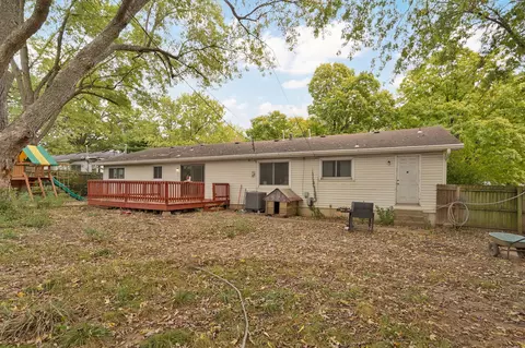 Exterior - 1619 S Estate Ave, Springfield, MO 65804 photo 9 of 10