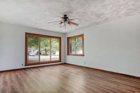 Living - 1619 S Estate Ave, Springfield, MO 65804 photo 4 of 5