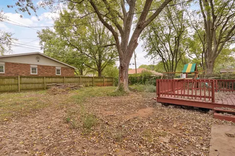 Exterior - 1619 S Estate Ave, Springfield, MO 65804 photo 6 of 10