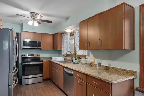 Kitchen - 1619 S Estate Ave, Springfield, MO 65804 photo 2 of 2