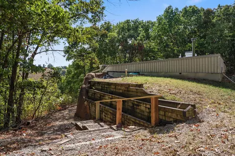 Exterior - 20 Clearview Dr, Blue Eye, MO 65611 photo 3 of 8
