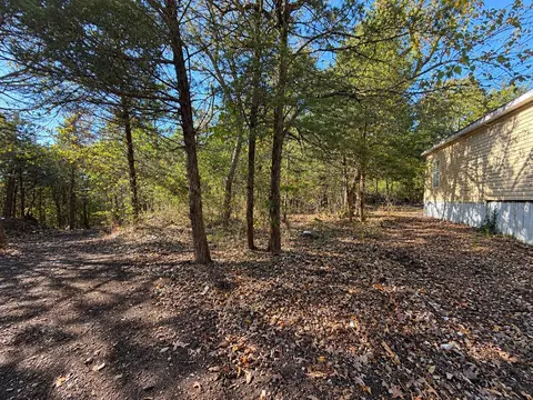 Exterior - 5195 S 208th Rd, Halfway, MO 65663 photo 6 of 7