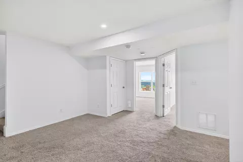 Entry Way - 319 Cliff House Rd #A/B, Powersite, MO 65731 photo 2 of 3