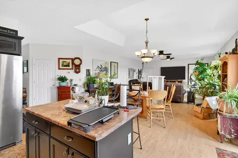 Kitchen - 319 Cliff House Rd #A/B, Powersite, MO 65731 photo 3 of 3