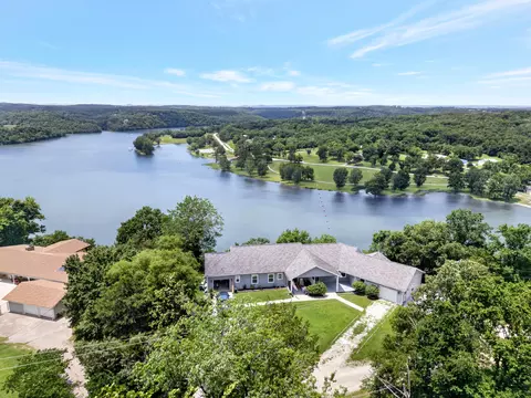 319 Cliff House Rd #A/B, Powersite, MO 65731