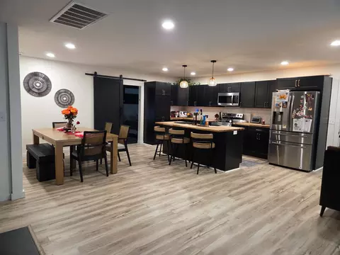Kitchen - 909 S Rosewood Dr, Monett, MO 65708 photo 2 of 4