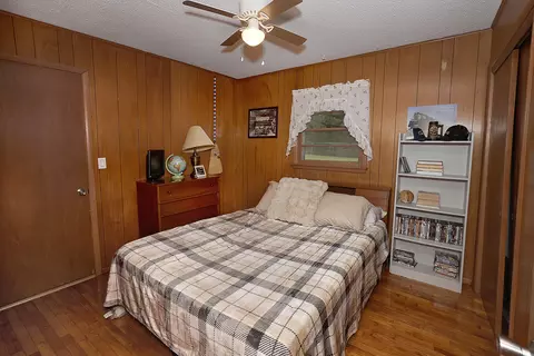 Bedroom - 5020 E Farm Road 138, Springfield, MO 65809 photo 2 of 3