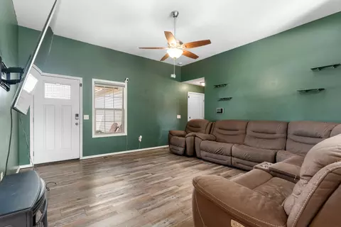 Living - 300 Towne Loop, Marshfield, MO 65706 photo 1 of 1