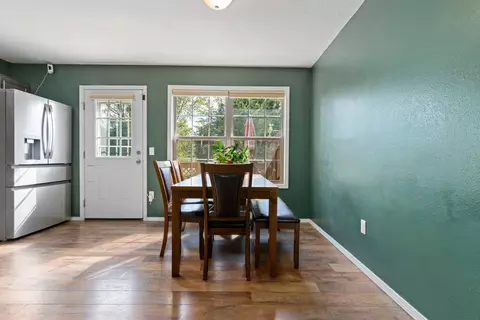 Dining - 300 Towne Loop, Marshfield, MO 65706 photo 1 of 1